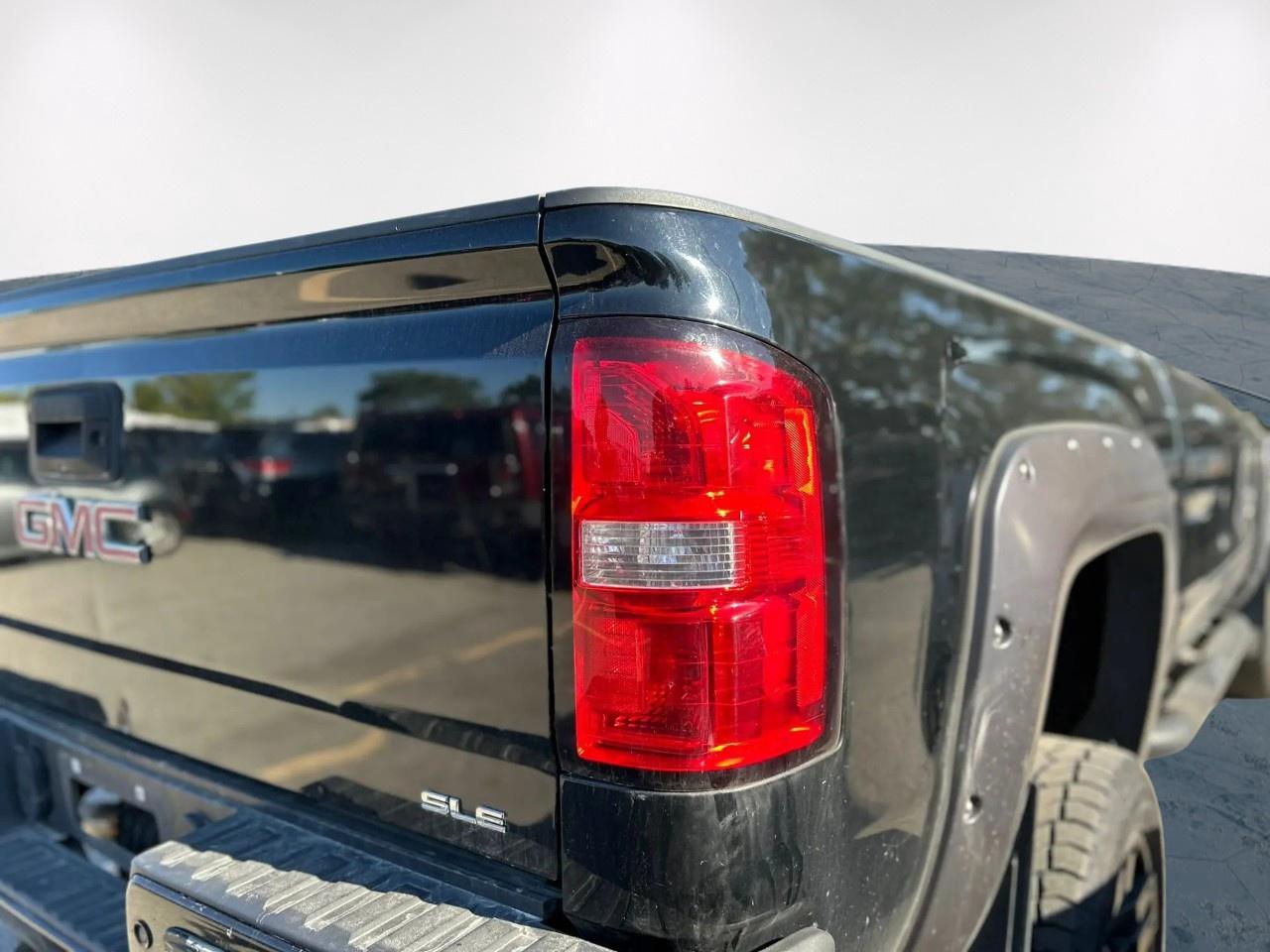 2017 GMC Sierra SLE Photo