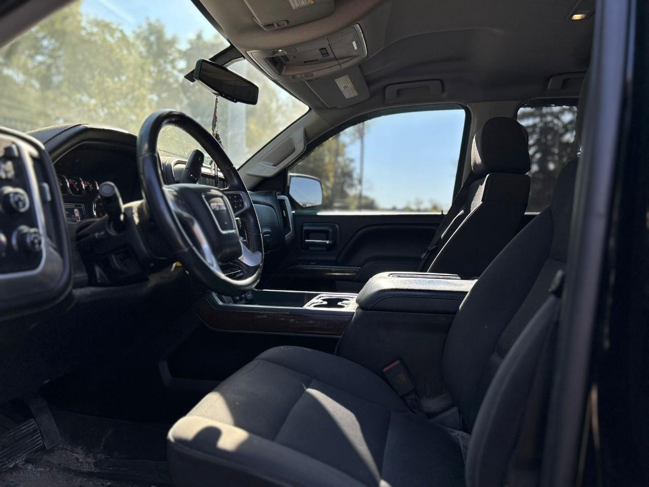 2017 GMC Sierra SLE Photo