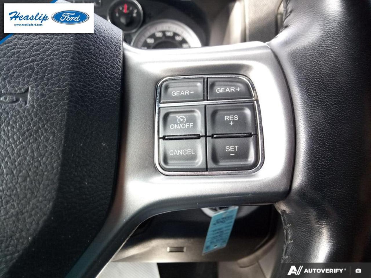 2021 RAM 1500 Classic WARLOCK Photo5