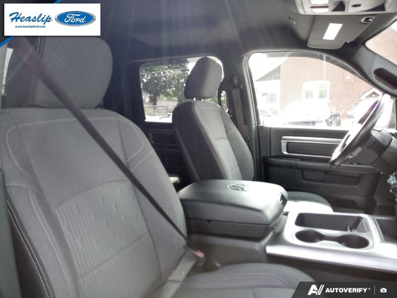 2021 RAM 1500 Classic WARLOCK Photo5