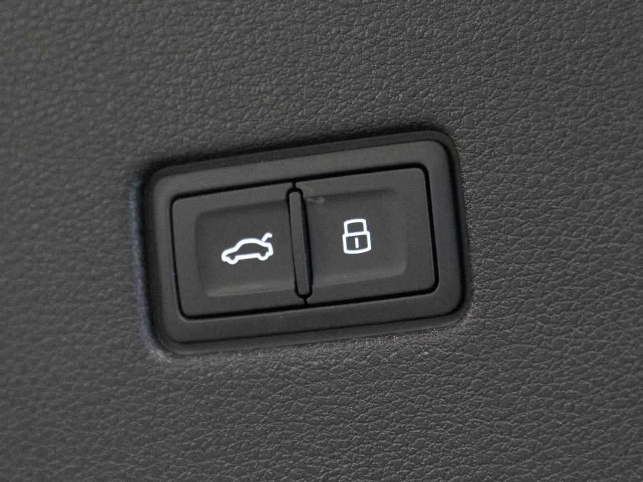 2023 Audi SQ8 DIAMOND STITCH | CARBON & BLACK OPTICS | 22"RIM Photo