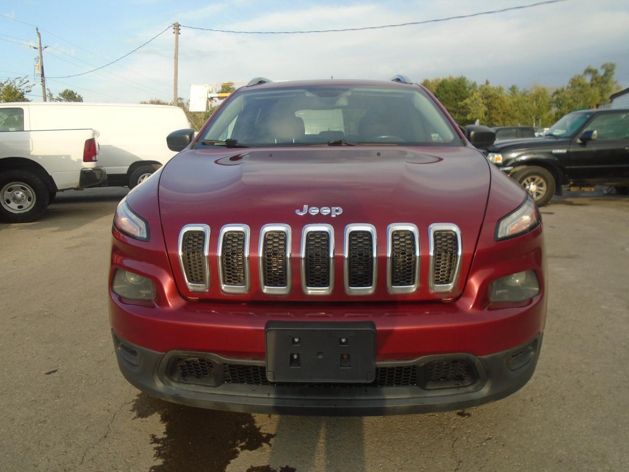 2016 Jeep Cherokee FWD 4DR SPORT - Photo #2