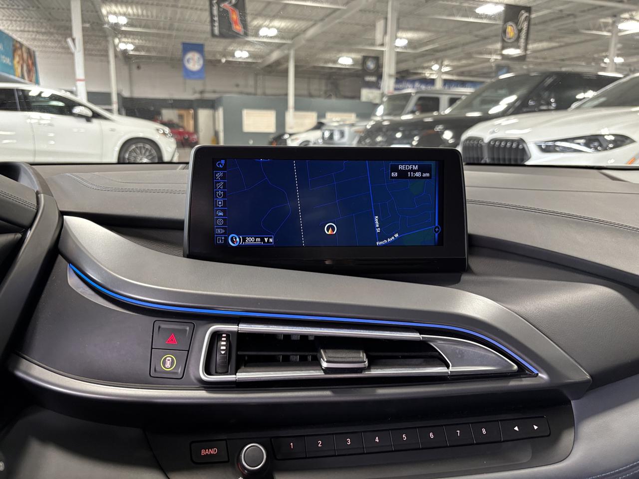 2016 BMW i8 e-Drive|COUPE|AWD|SCISSORDOORS|NAV|AMBIENT|HUD|+++ Photo