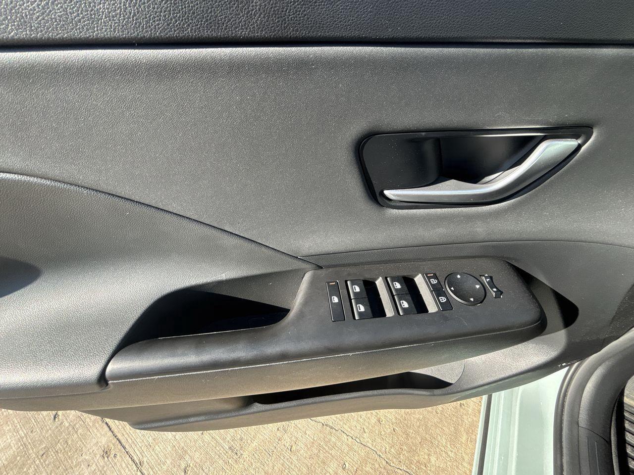 2024 Hyundai KONA Electric ULTIMATE FWD Photo5