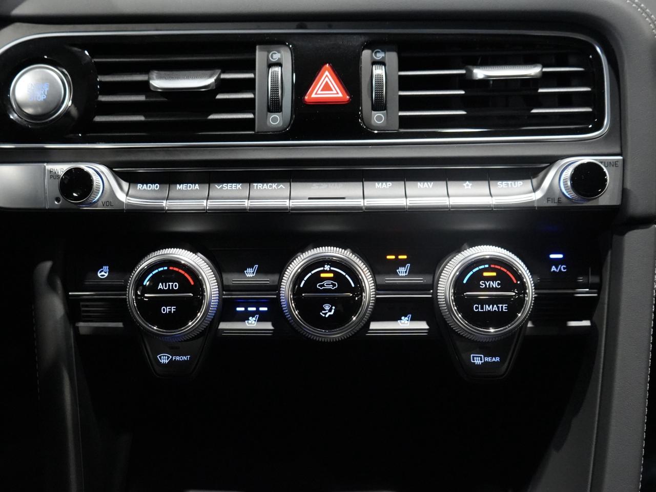 2021 Genesis G70 3.3T Prestige/ROOF/HUD/360 CAM/DRIVER ASSIST/NAV Photo