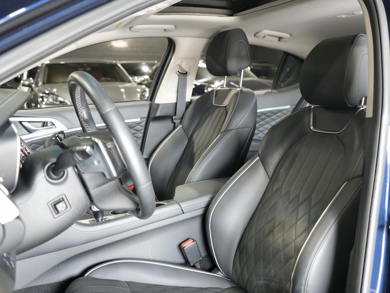 2021 Genesis G70 3.3T Prestige/ROOF/HUD/360 CAM/DRIVER ASSIST/NAV Photo