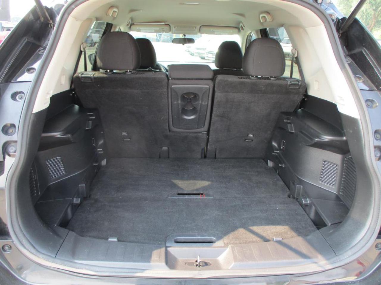 2020 Nissan Rogue S AWD - Photo #8