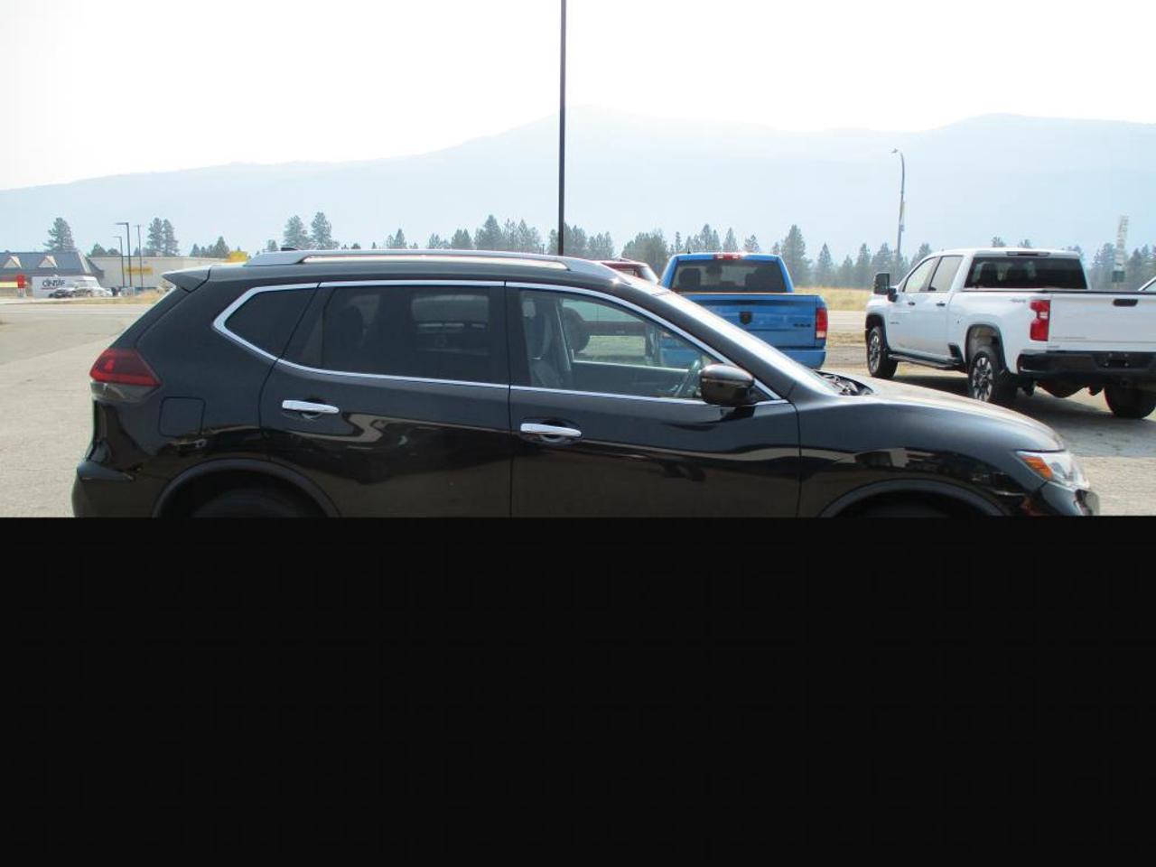 2020 Nissan Rogue S AWD Photo3