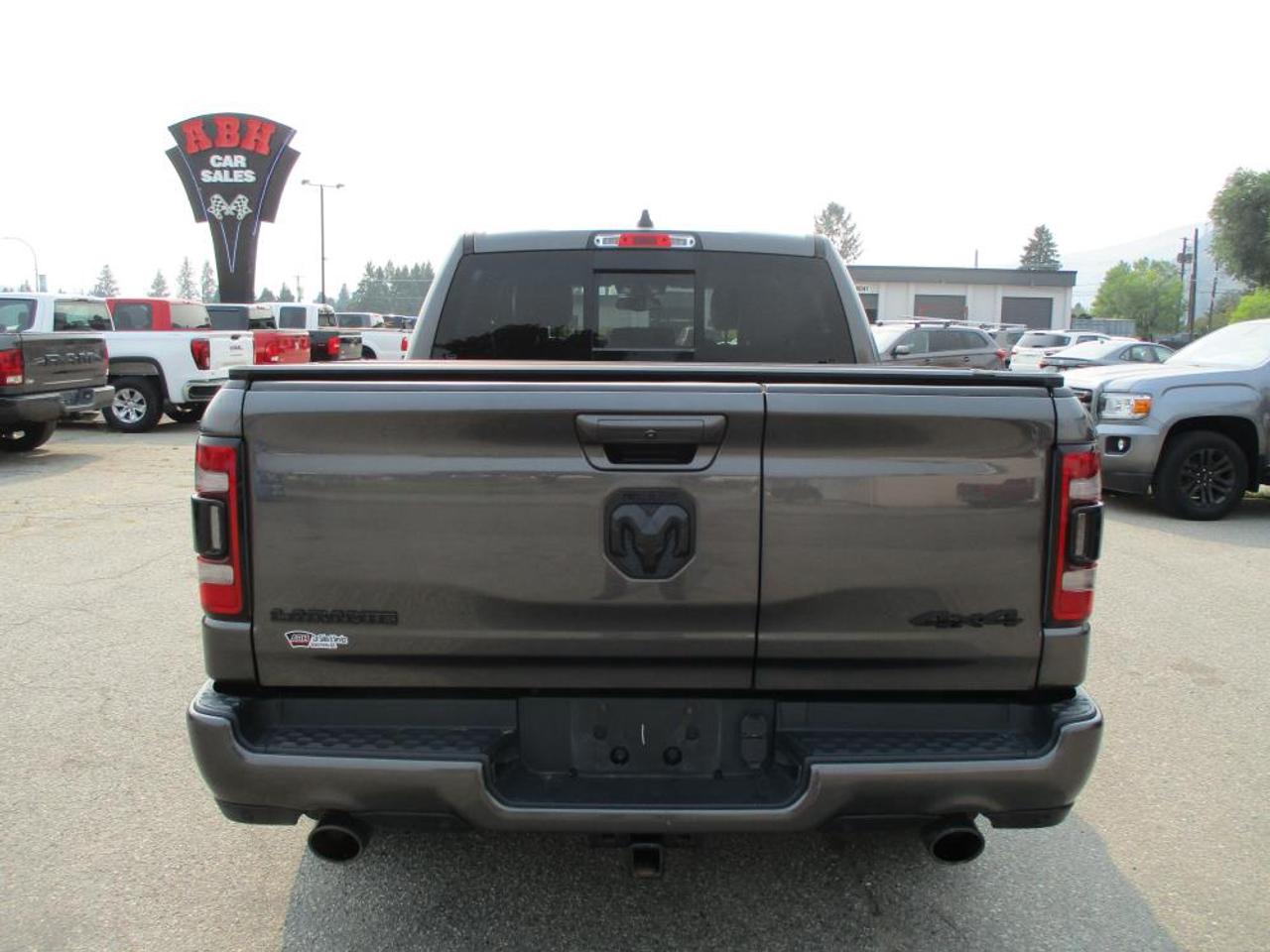 2020 RAM 1500 LARAMIE CREW CAB 4X4 - Photo #7