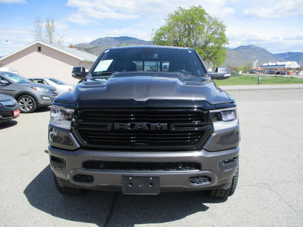 2020 RAM 1500 LARAMIE CREW CAB 4X4 Photo