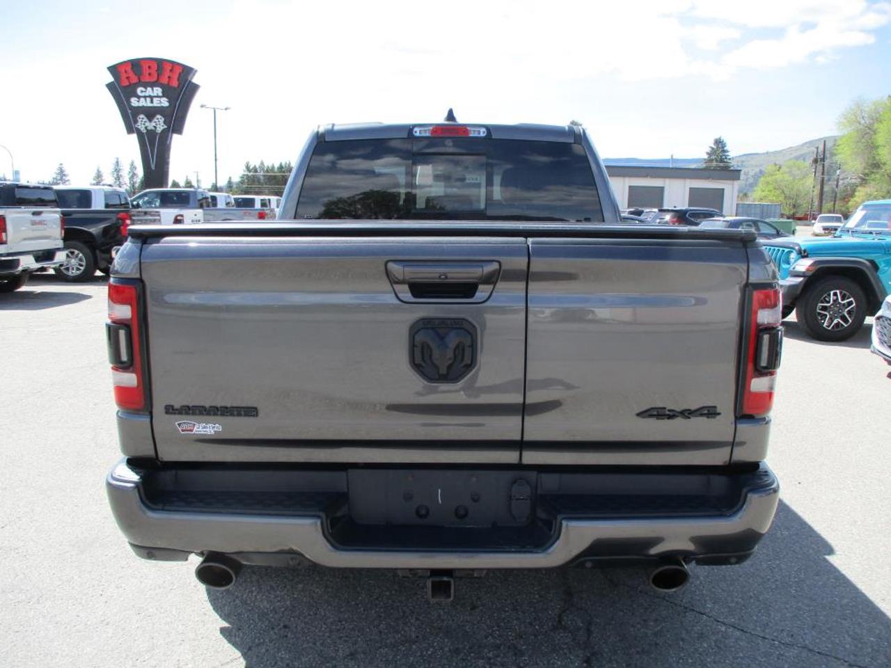 2020 RAM 1500 LARAMIE CREW CAB 4X4 - Photo #7