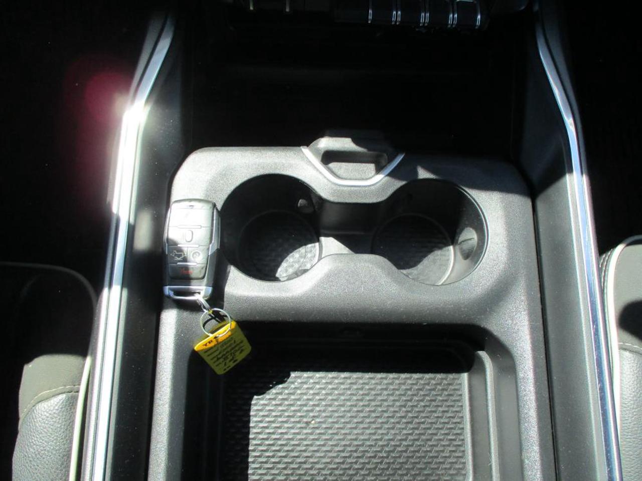 2020 RAM 1500 LARAMIE CREW CAB 4X4 - Photo #22
