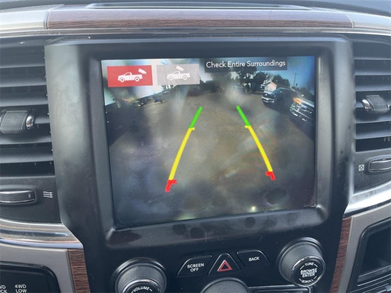 2018 RAM 3500 Laramie  - Leather Seats -  Bluetooth Photo5