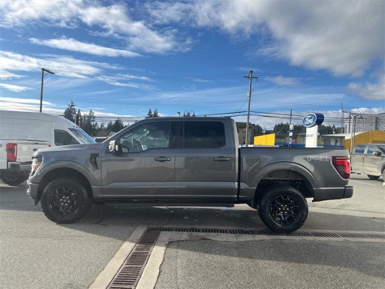 2025 Ford F-150 XLT Photo1