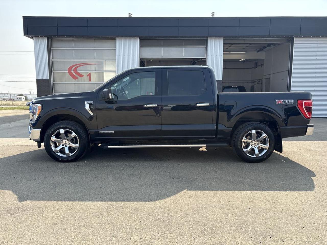 2021 Ford F-150 XLT Photo