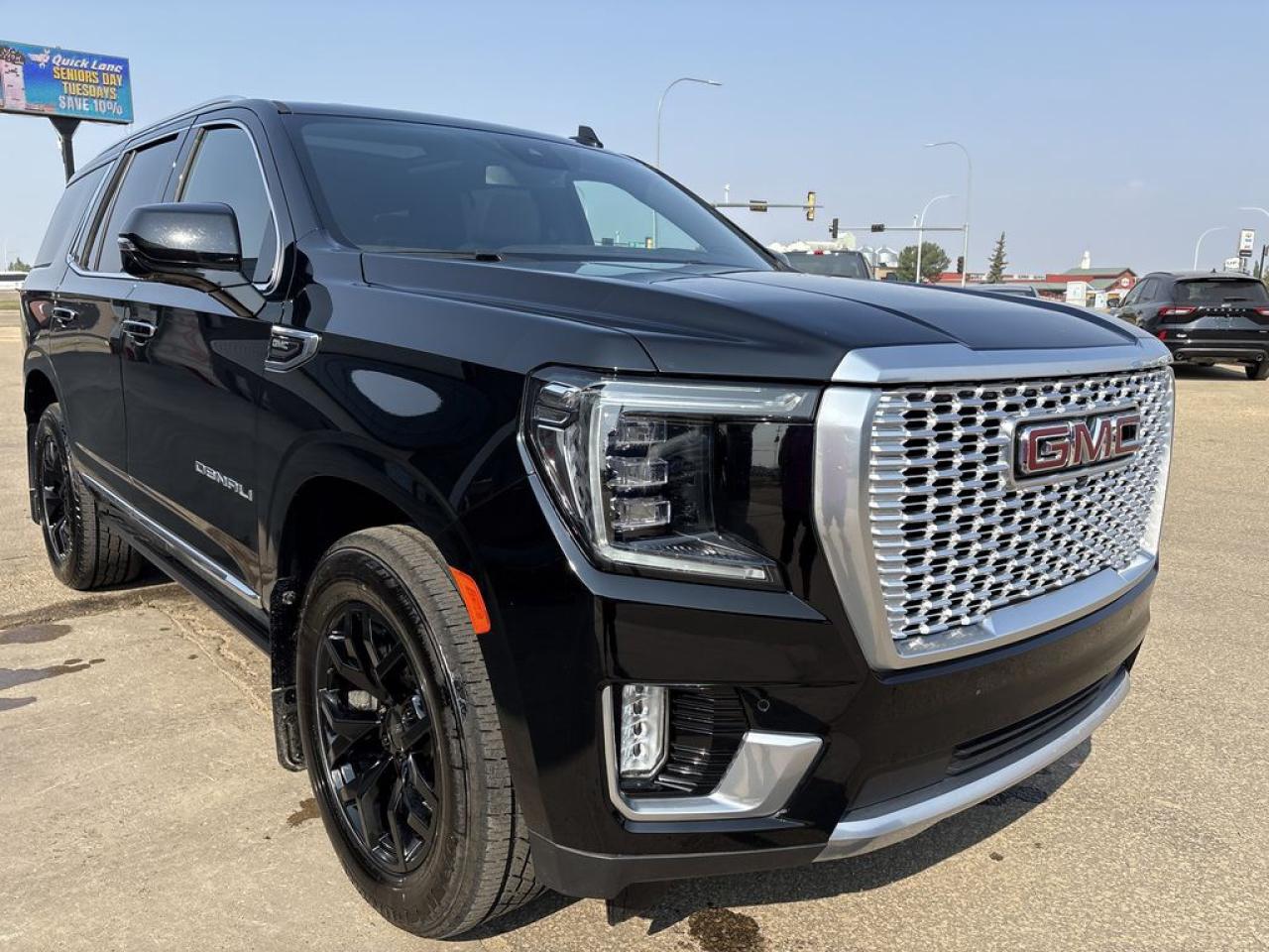 2023 GMC Yukon Denali Photo5