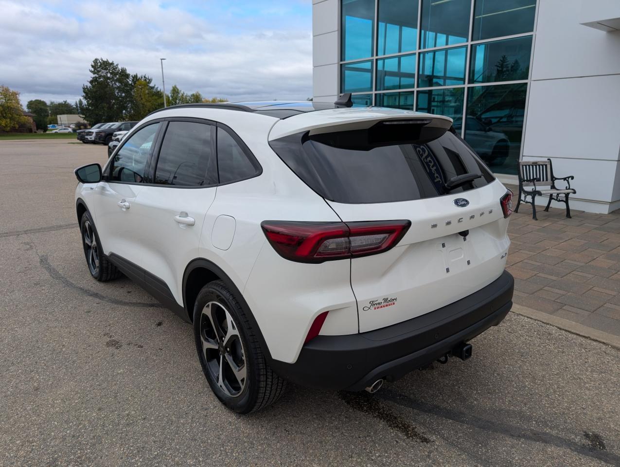 2025 Ford Escape ST-Line Select Photo5
