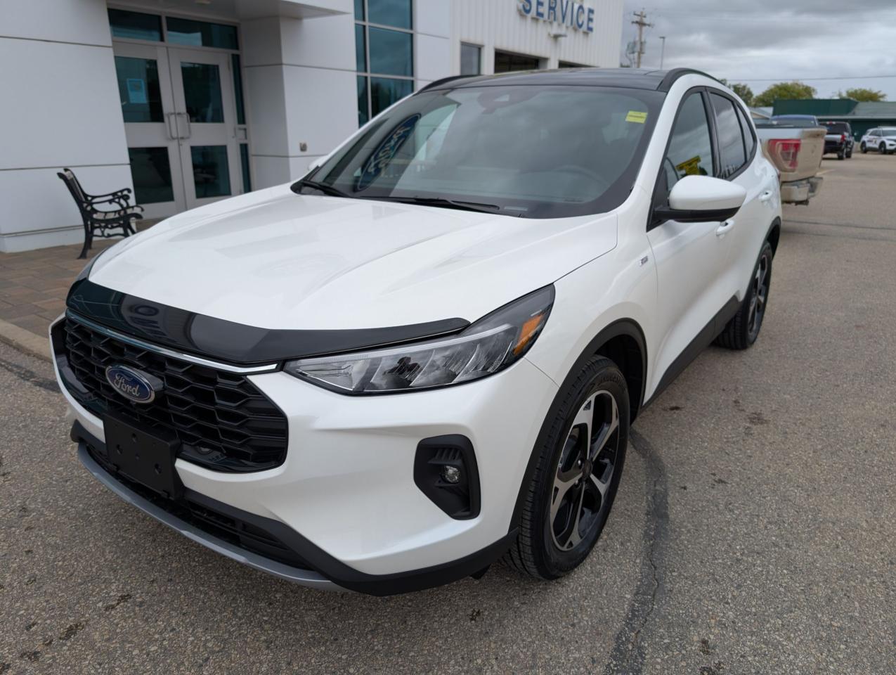2025 Ford Escape ST-Line Select Photo1