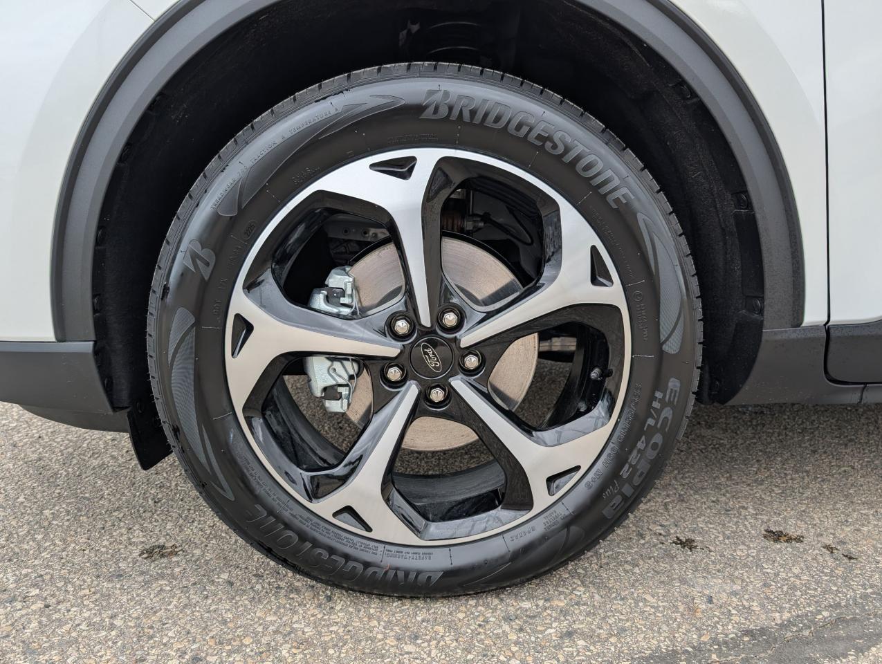 2025 Ford Escape ST-Line Select Photo5