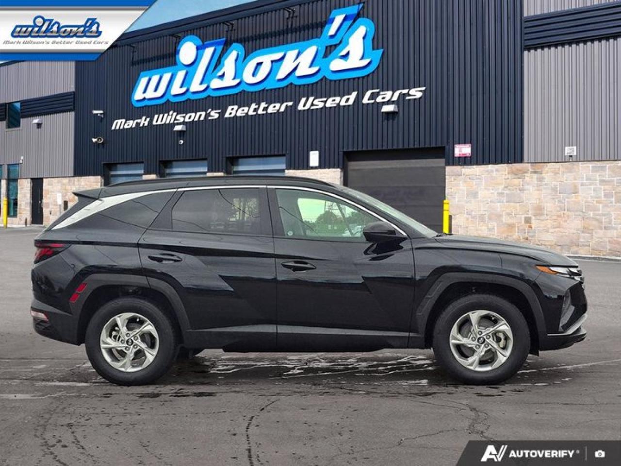 2024 Hyundai Tucson Preferred AWD | Navi | Heated Seats + Steering | Keyless Entry | Remote Start | and More ! Photo