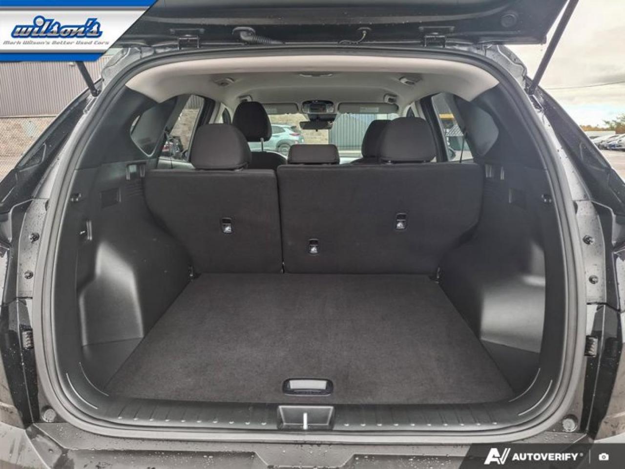 2024 Hyundai Tucson Preferred AWD | Navi | Heated Seats + Steering | Keyless Entry | Remote Start | and More ! Photo