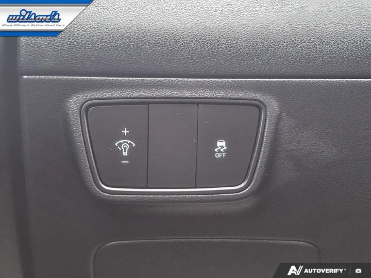 2024 Hyundai Tucson Preferred AWD | Navi | Heated Seats + Steering | Keyless Entry | Remote Start | and More ! Photo