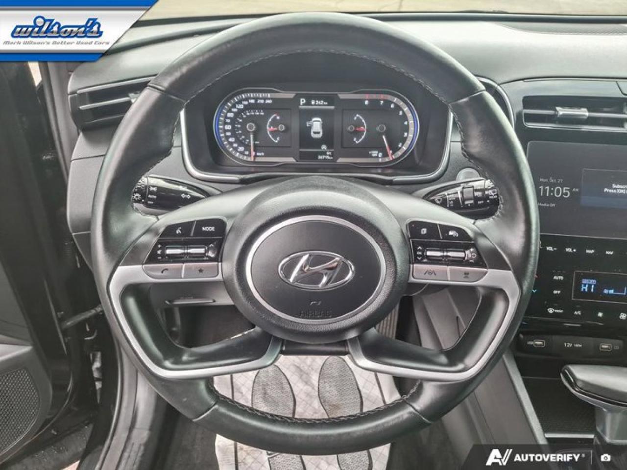 2024 Hyundai Tucson Preferred AWD | Navi | Heated Seats + Steering | Keyless Entry | Remote Start | and More ! Photo