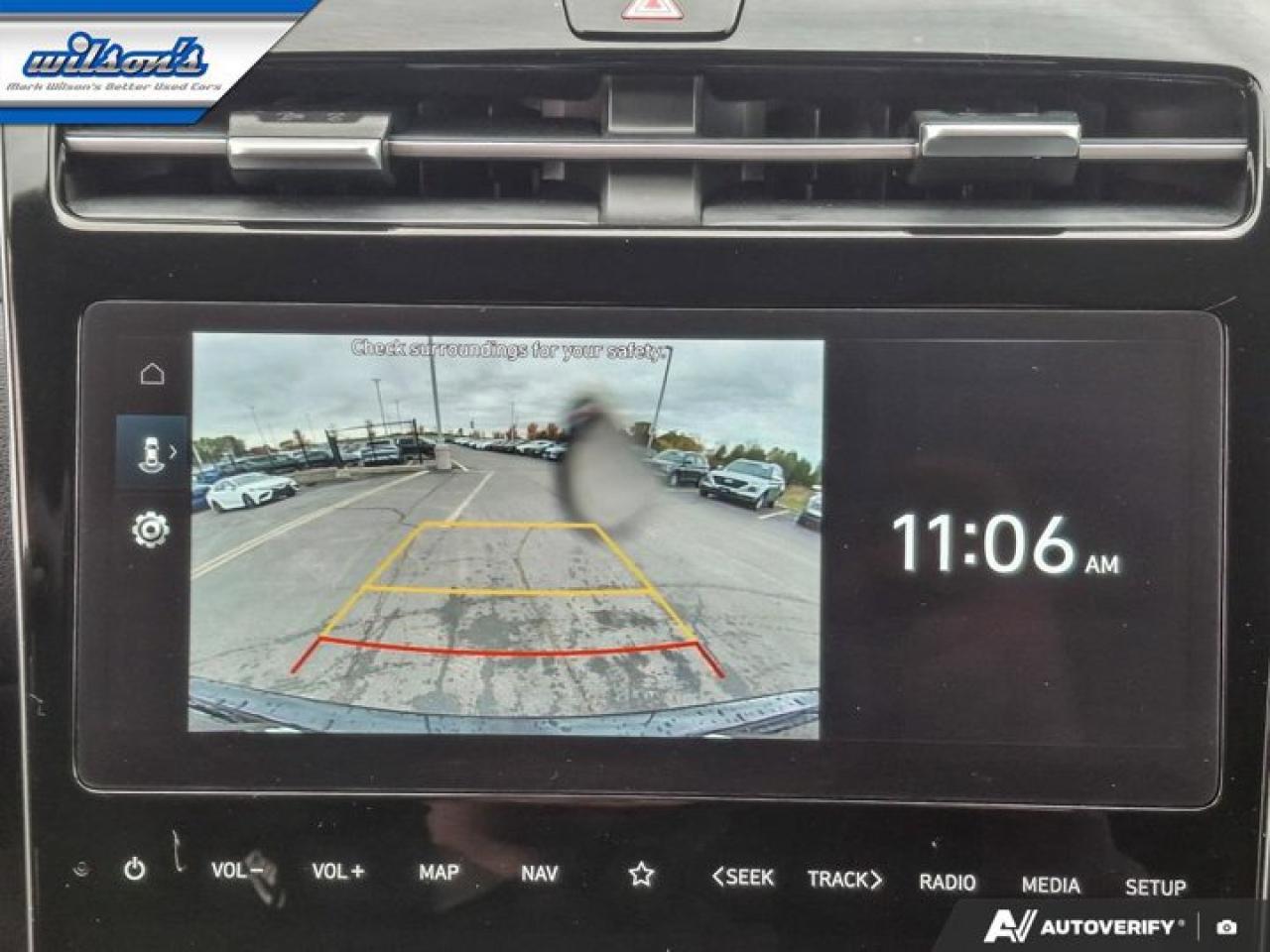 2024 Hyundai Tucson Preferred AWD | Navi | Heated Seats + Steering | Keyless Entry | Remote Start | and More ! Photo