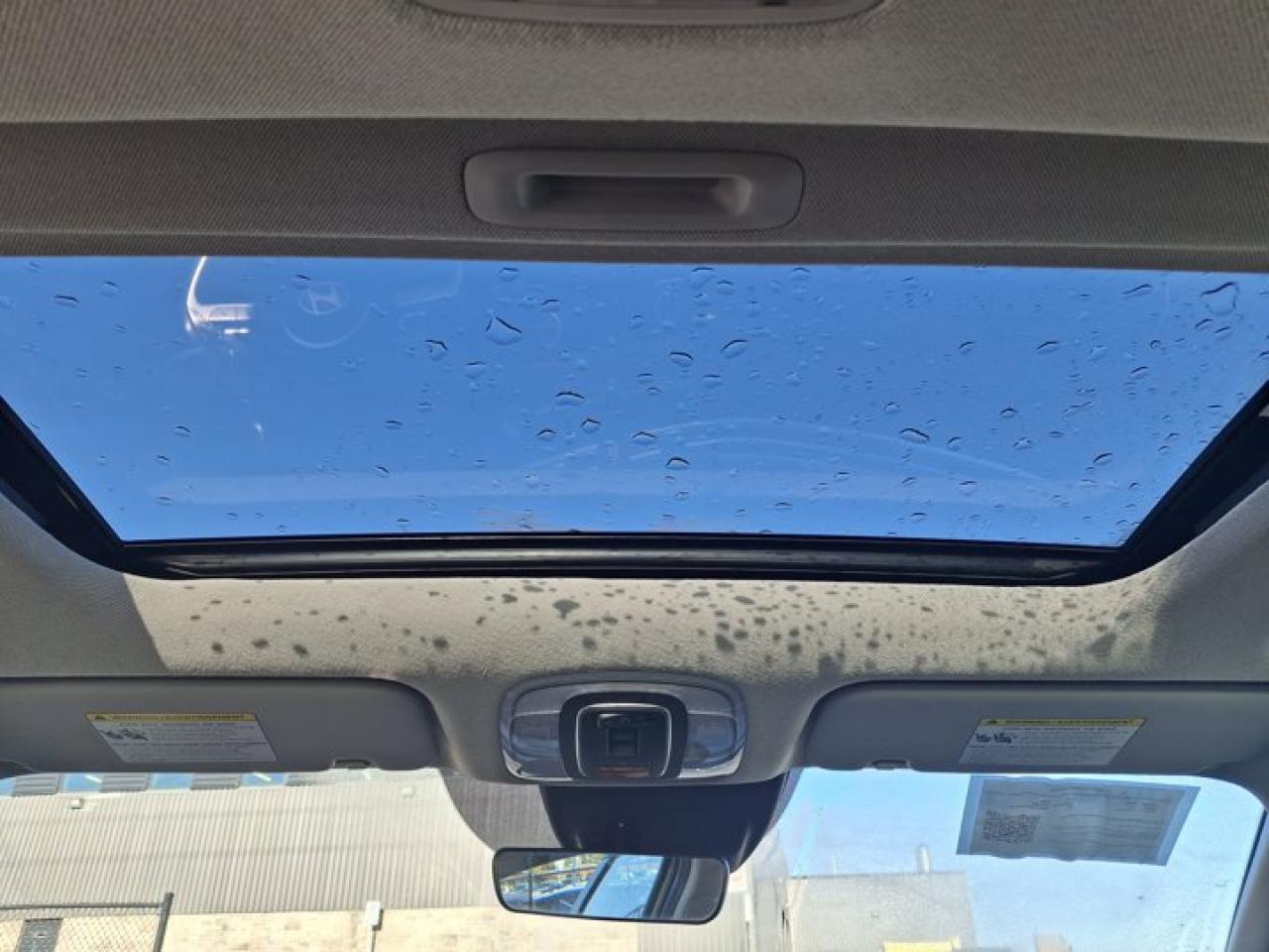 2025 Hyundai Elantra Luxury | Leather | Sunroof | Nav | Adaptive Cruise | CarPlay | Android Auto | and More ! Photo