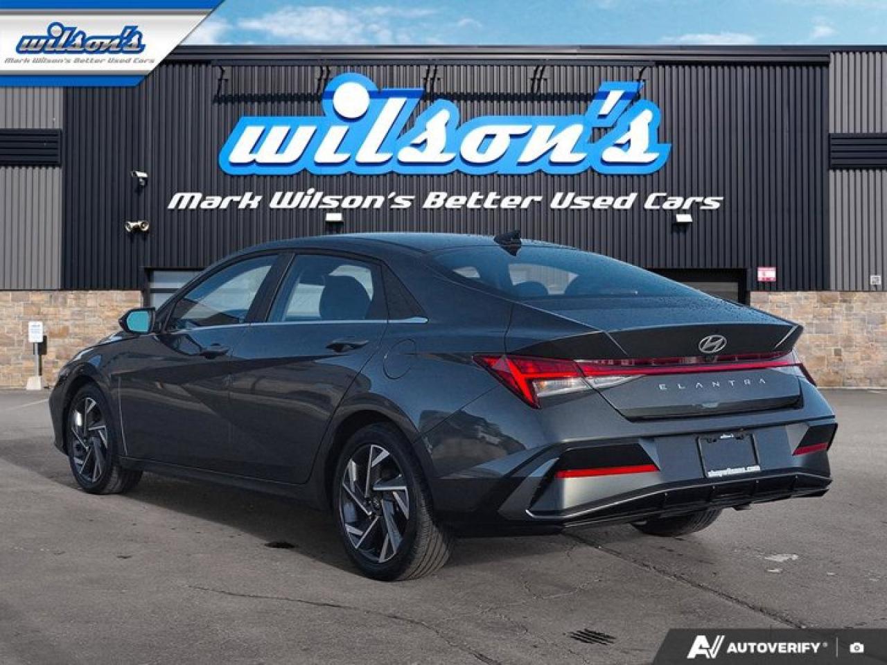 2025 Hyundai Elantra Luxury | Leather | Sunroof | Nav | Adaptive Cruise | CarPlay | Android Auto | and More ! Photo