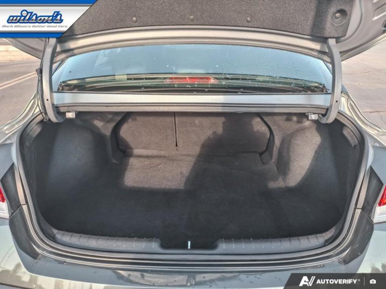 2025 Hyundai Elantra Luxury | Leather | Sunroof | Nav | Adaptive Cruise | CarPlay | Android Auto | and More ! Photo