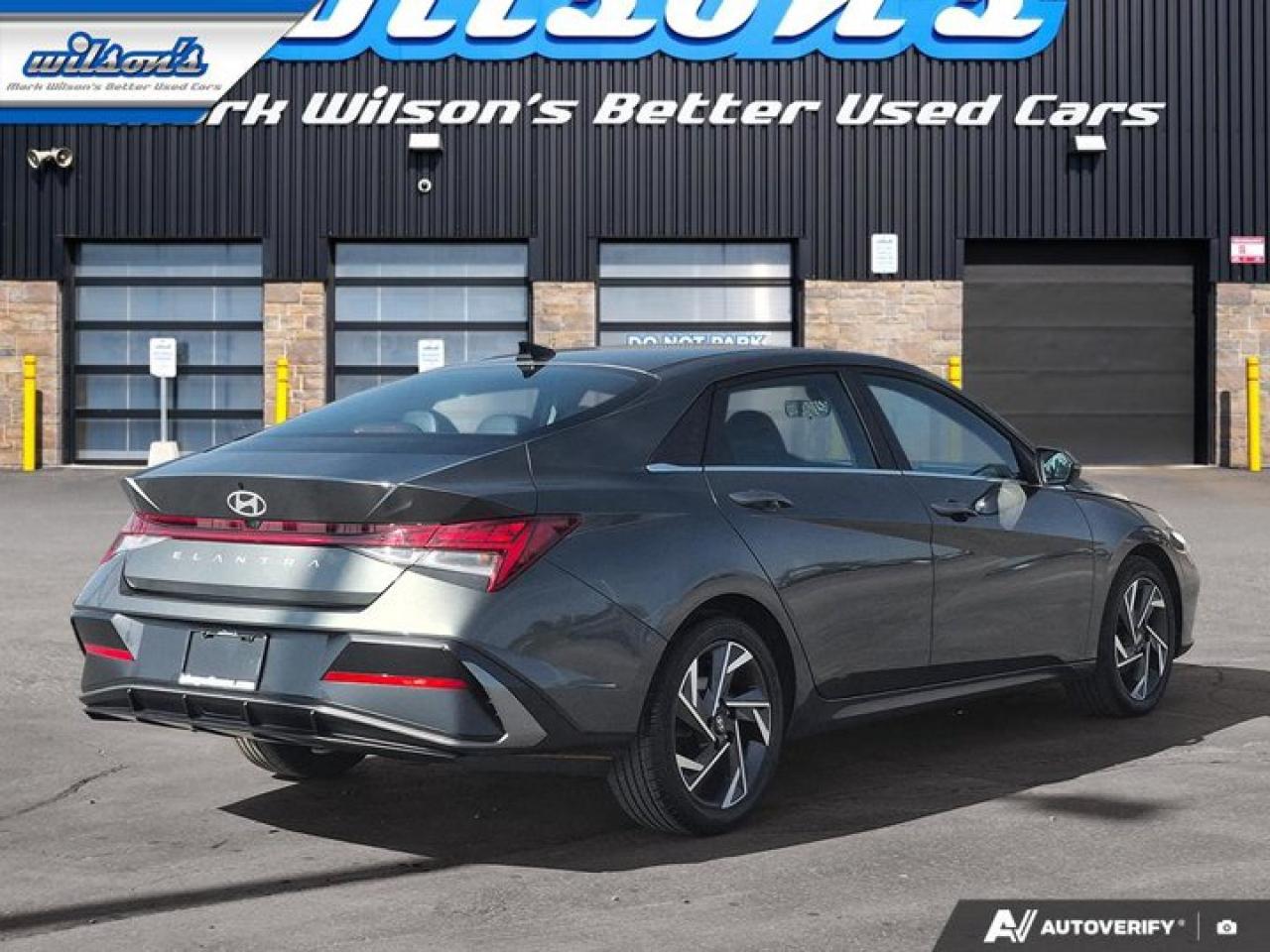 2025 Hyundai Elantra Luxury | Leather | Sunroof | Nav | Adaptive Cruise | CarPlay | Android Auto | and More ! Photo4