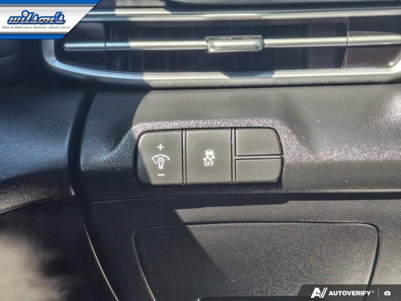 2025 Hyundai Elantra Luxury | Leather | Sunroof | Nav | Adaptive Cruise | CarPlay | Android Auto | and More ! Photo