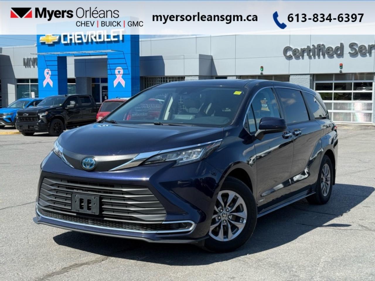 Used 2021 Toyota Sienna LE 8-Passenger for sale in Orleans, ON