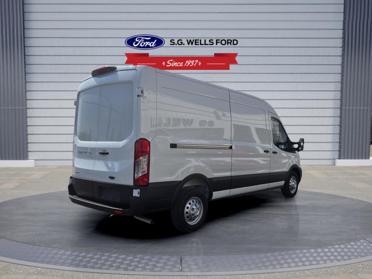 2025 Ford Transit Cargo Van Photo4