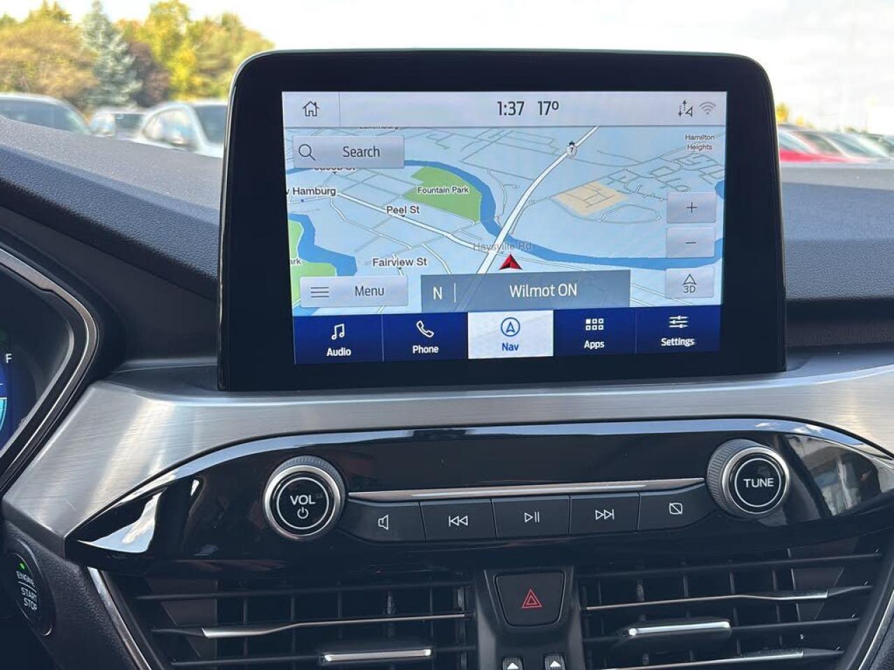 2021 Ford Escape Titanium AWD Hybrid Photo5