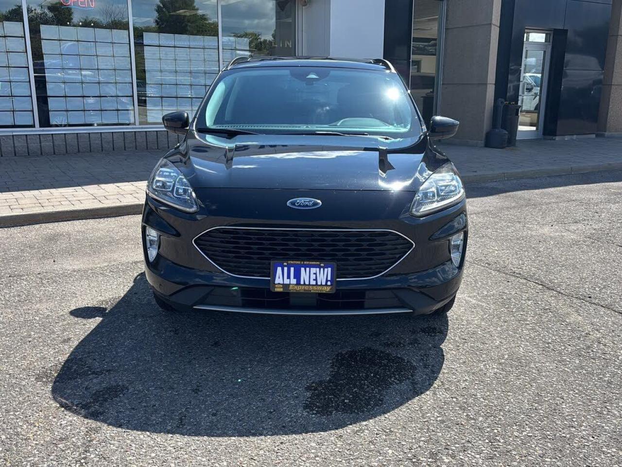 2021 Ford Escape Titanium AWD Hybrid Photo1