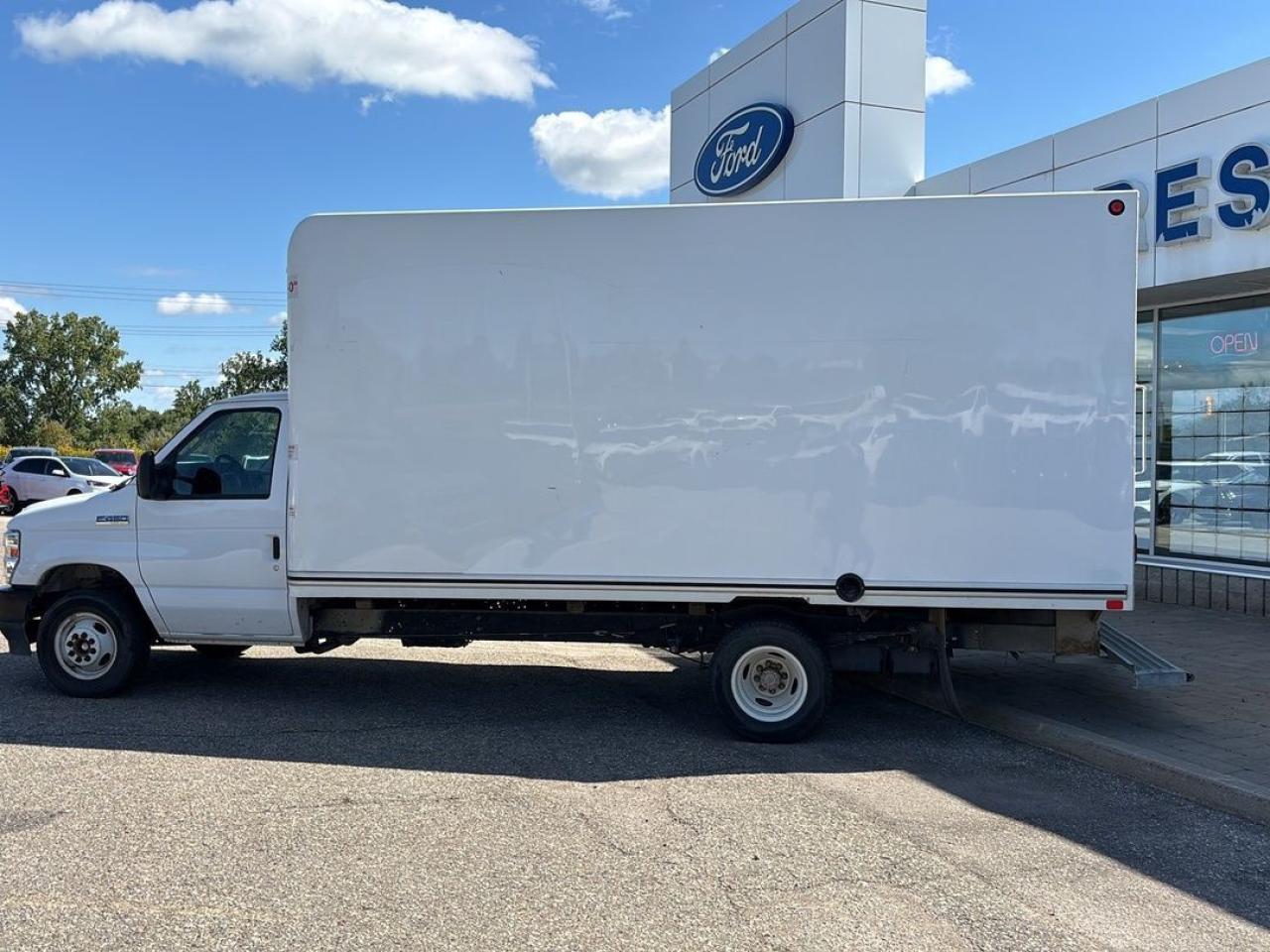 2024 Ford E-Series Cutaway 7.3L GAS ENGINE DRW, 176"WB 16' BOX! Photo