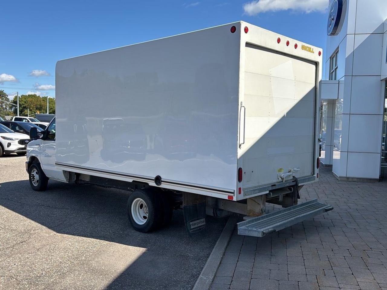 2024 Ford E-Series Cutaway 7.3L GAS ENGINE DRW, 176"WB 16' BOX! Photo