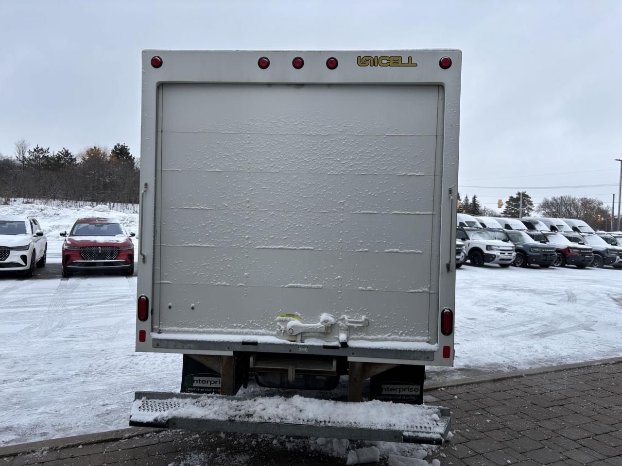 2024 Ford E-Series Cutaway 7.3L GAS ENGINE DRW, 176"WB 16' BOX! Photo4