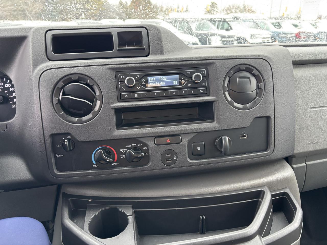 2024 Ford E-Series Cutaway 7.3L GAS ENGINE, DRW, 16' BOX, CUBE VAN! Photo