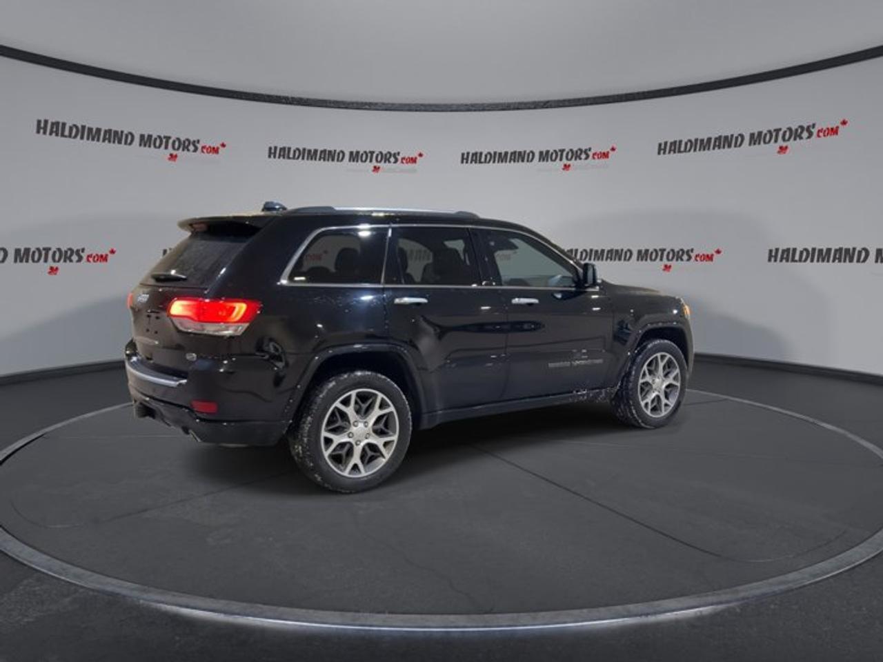 2021 Jeep Grand Cherokee Overland 4x4 | Protech Group (AZX) | Photo