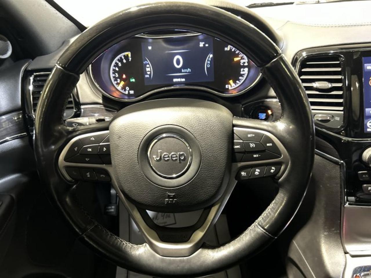 2021 Jeep Grand Cherokee Overland 4x4 | Protech Group (AZX) | Photo