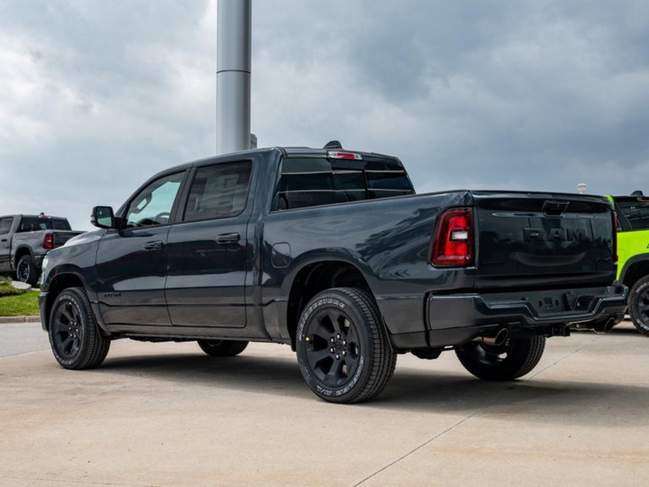 2026 RAM 1500 SPORT Photo4