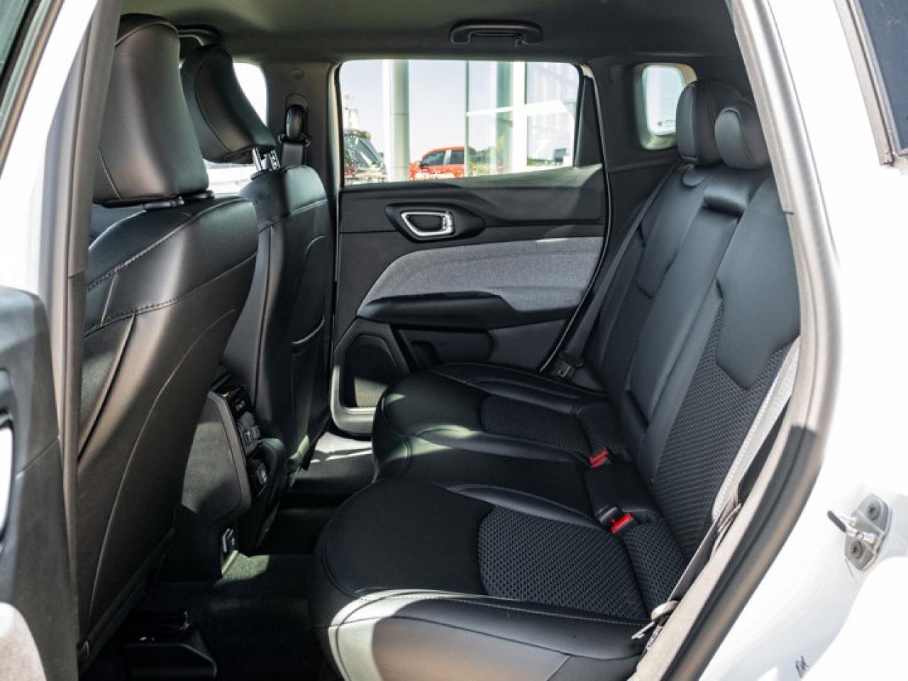 2026 Jeep Compass NORTH Photo