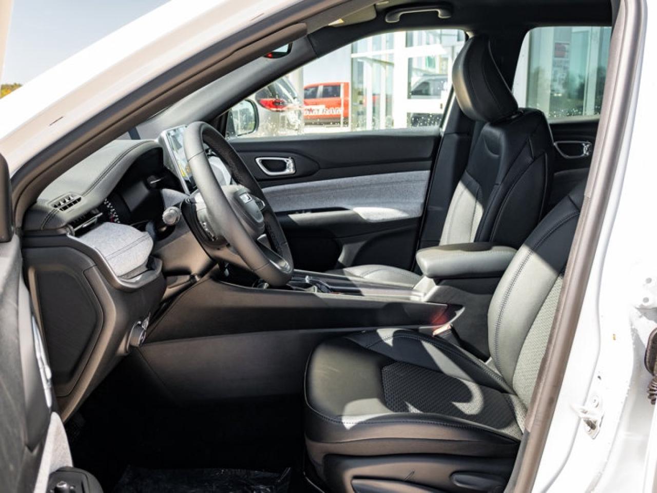 2026 Jeep Compass NORTH Photo