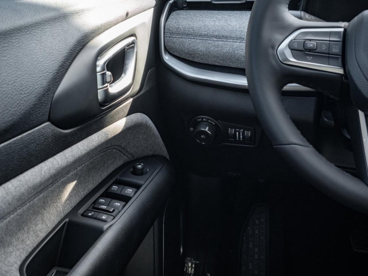 2026 Jeep Compass NORTH Photo