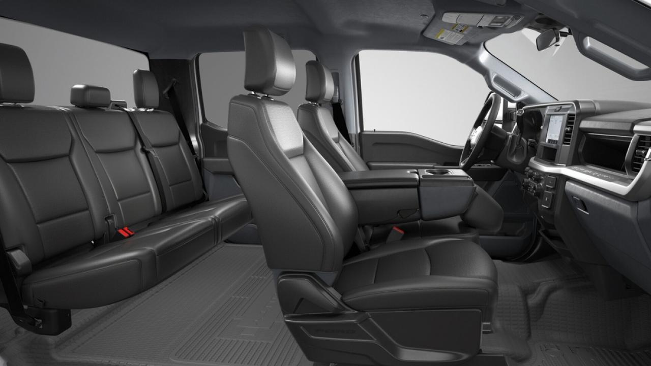 2026 Ford Super Duty F-350 XL Photo