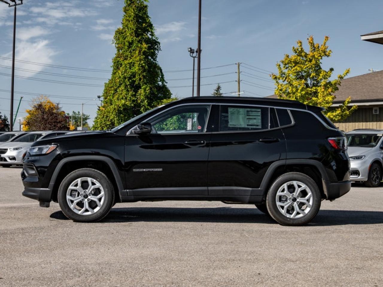 2026 Jeep Compass NORTH Photo3