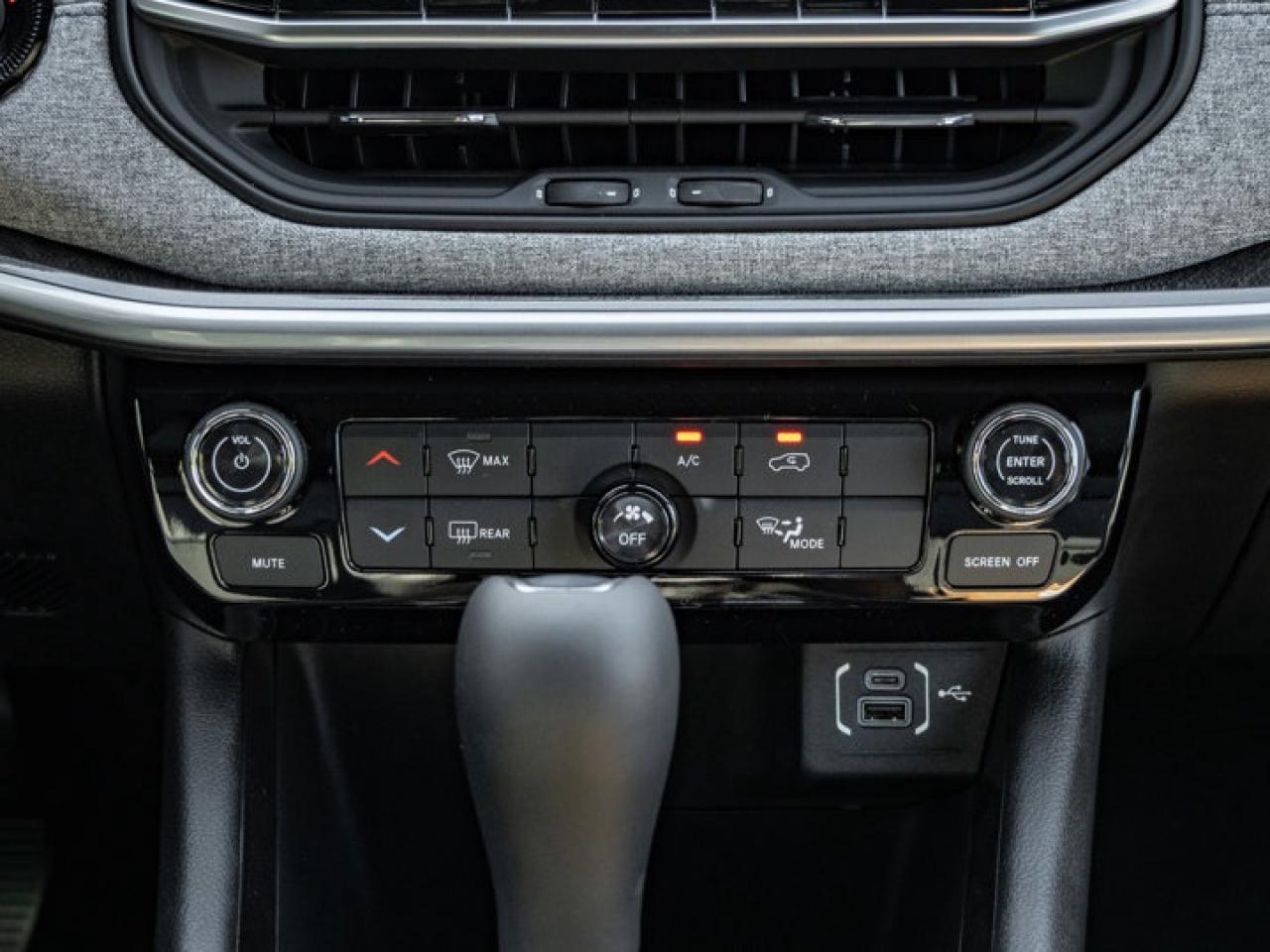 2026 Jeep Compass NORTH Photo